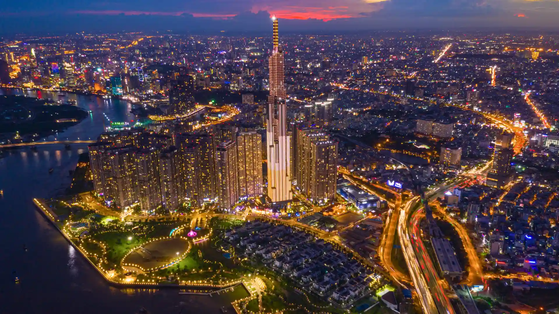 Vietnam Cambodia Combo Tour – Halong Cruise, Bana Hills & Angkor Wat