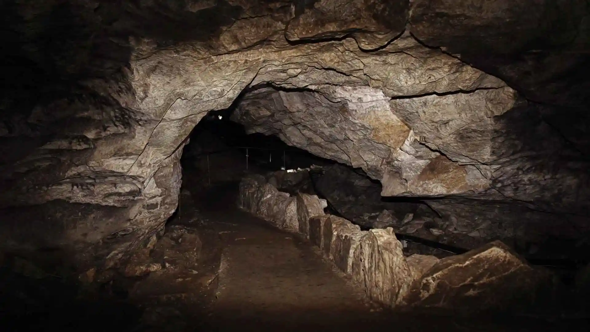 Arwah Caves Meghalaya