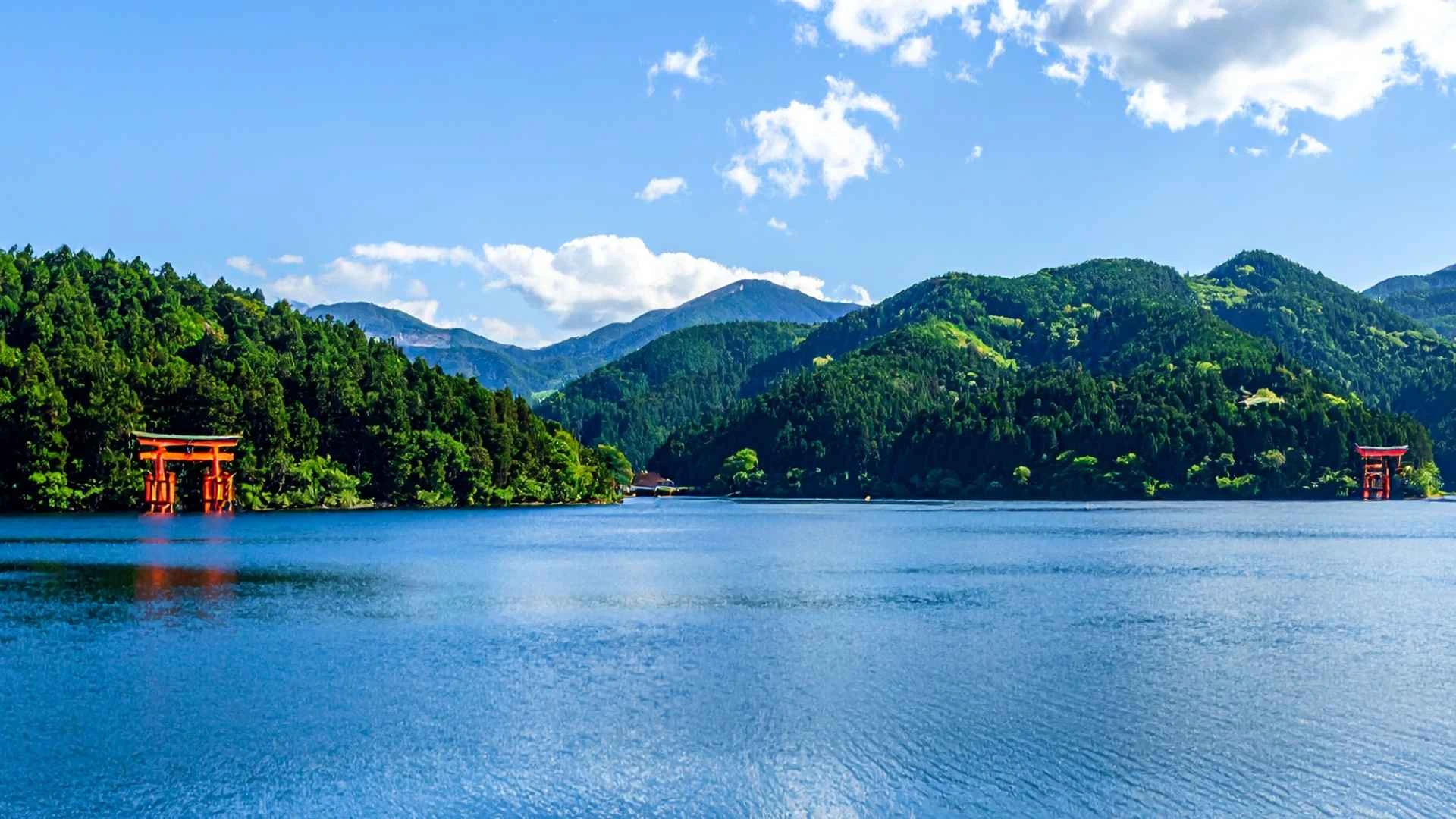Ashi & Hakone Shrine