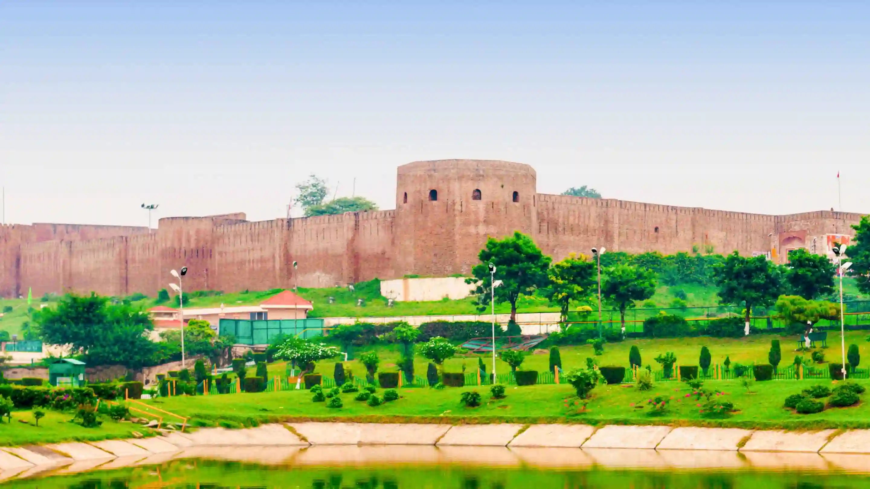Bahu Fort