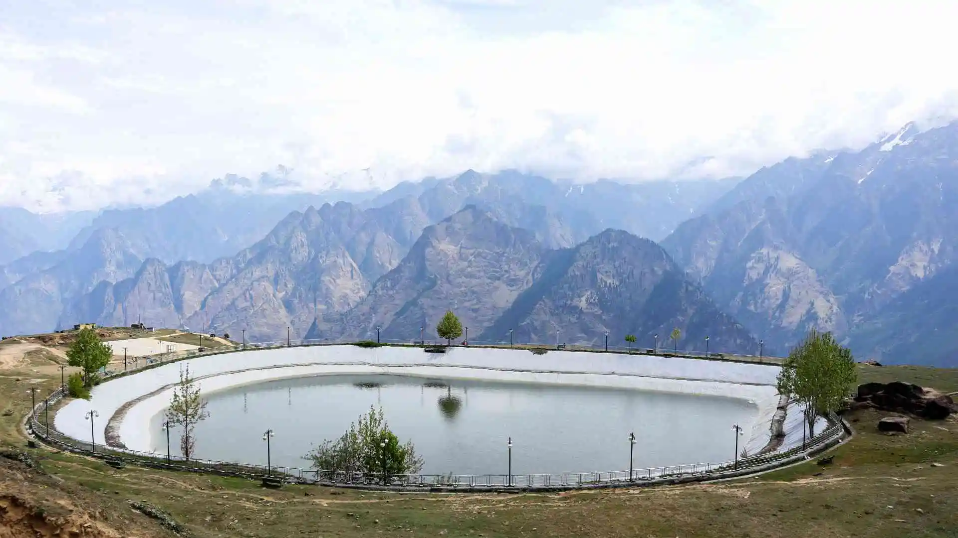 The Mesmerising Auli Affair Tour