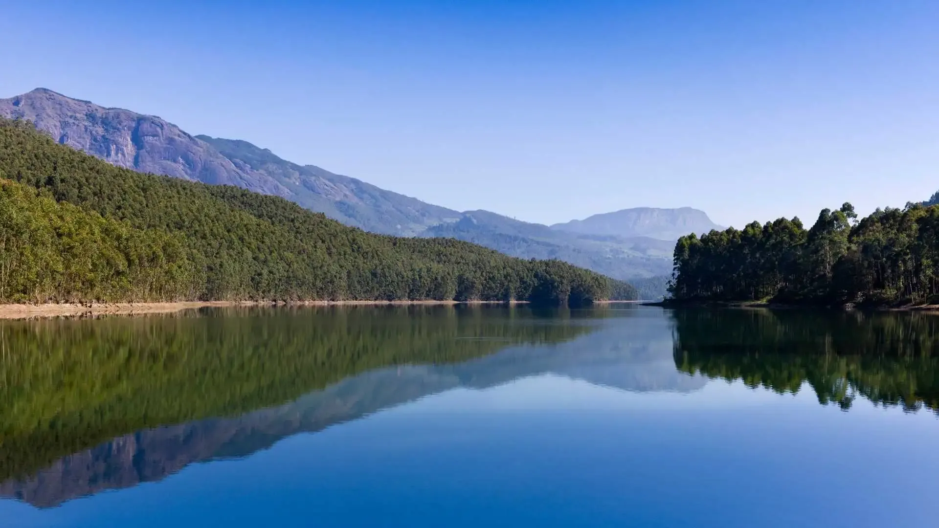 Echo Point in Munnar Kerala