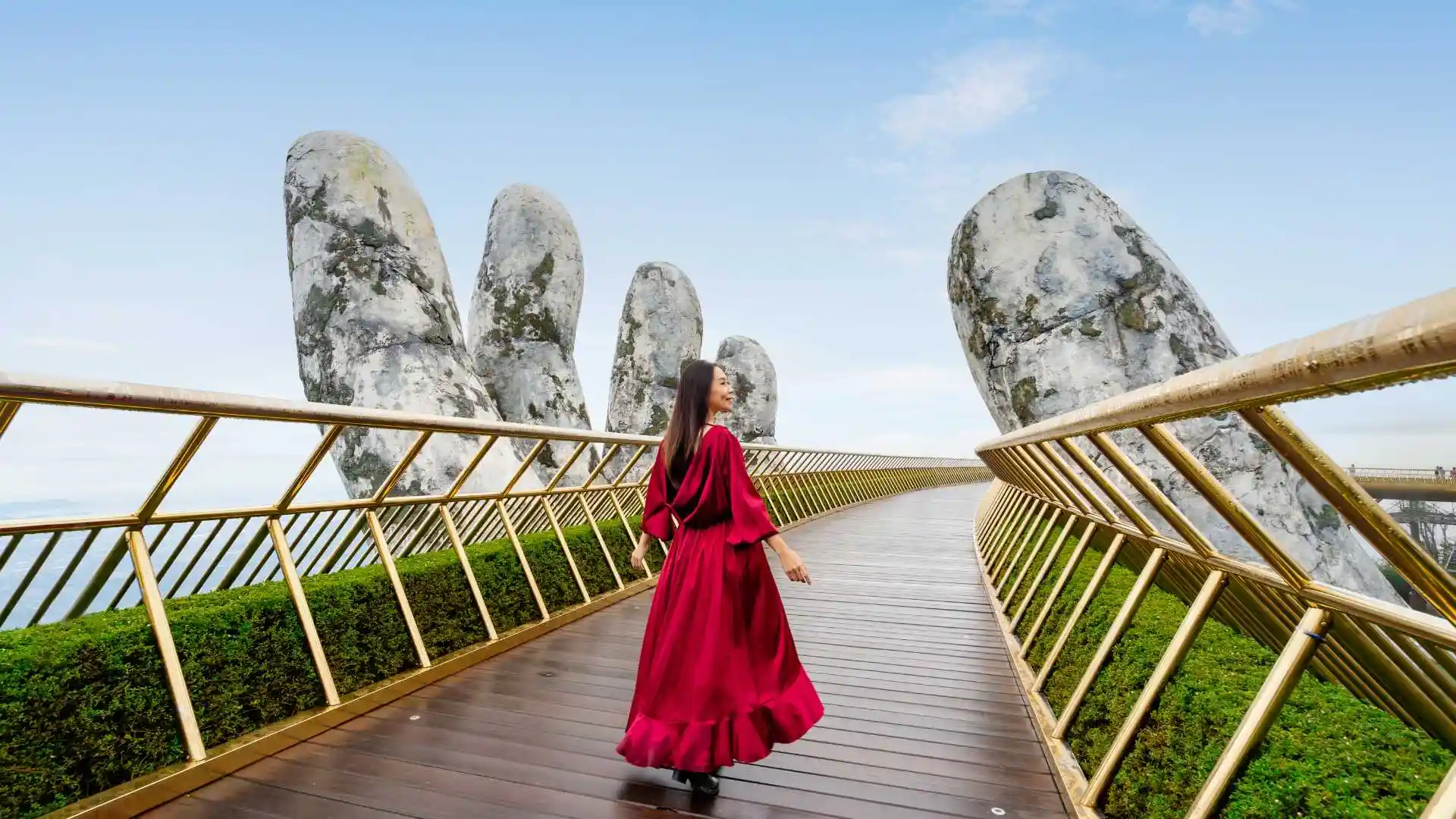 Experience the Cu Chi tunnels in Vietnam