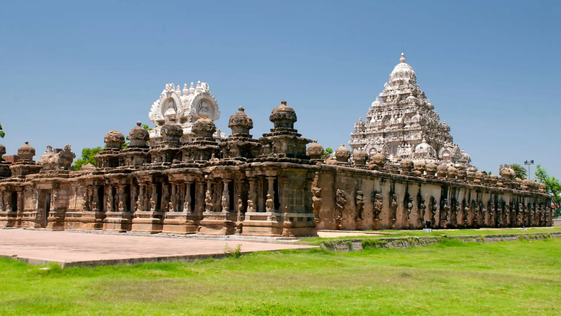 Suryanar Kovil (Sun Temple)