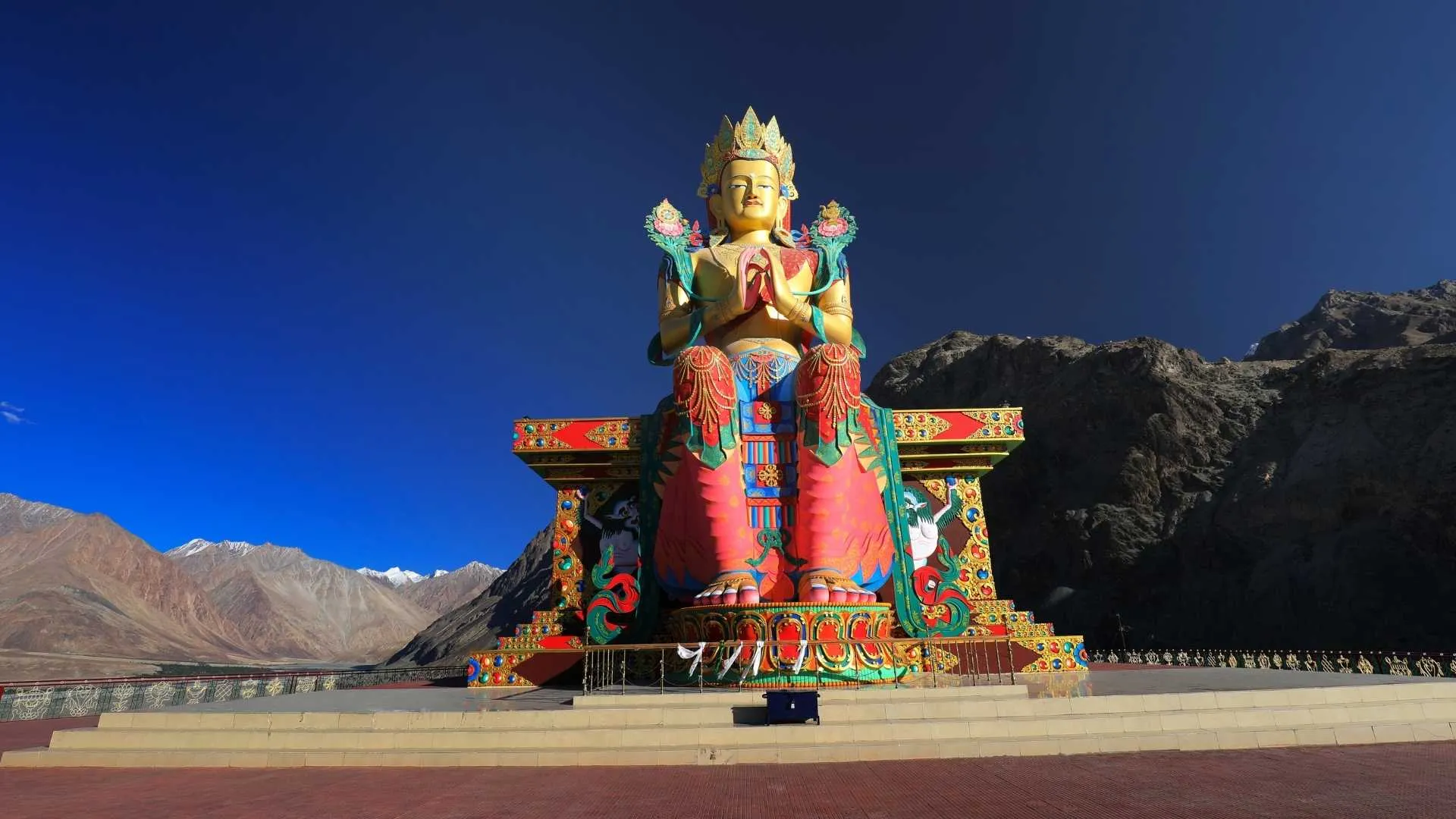 Maitreya Buddha statue