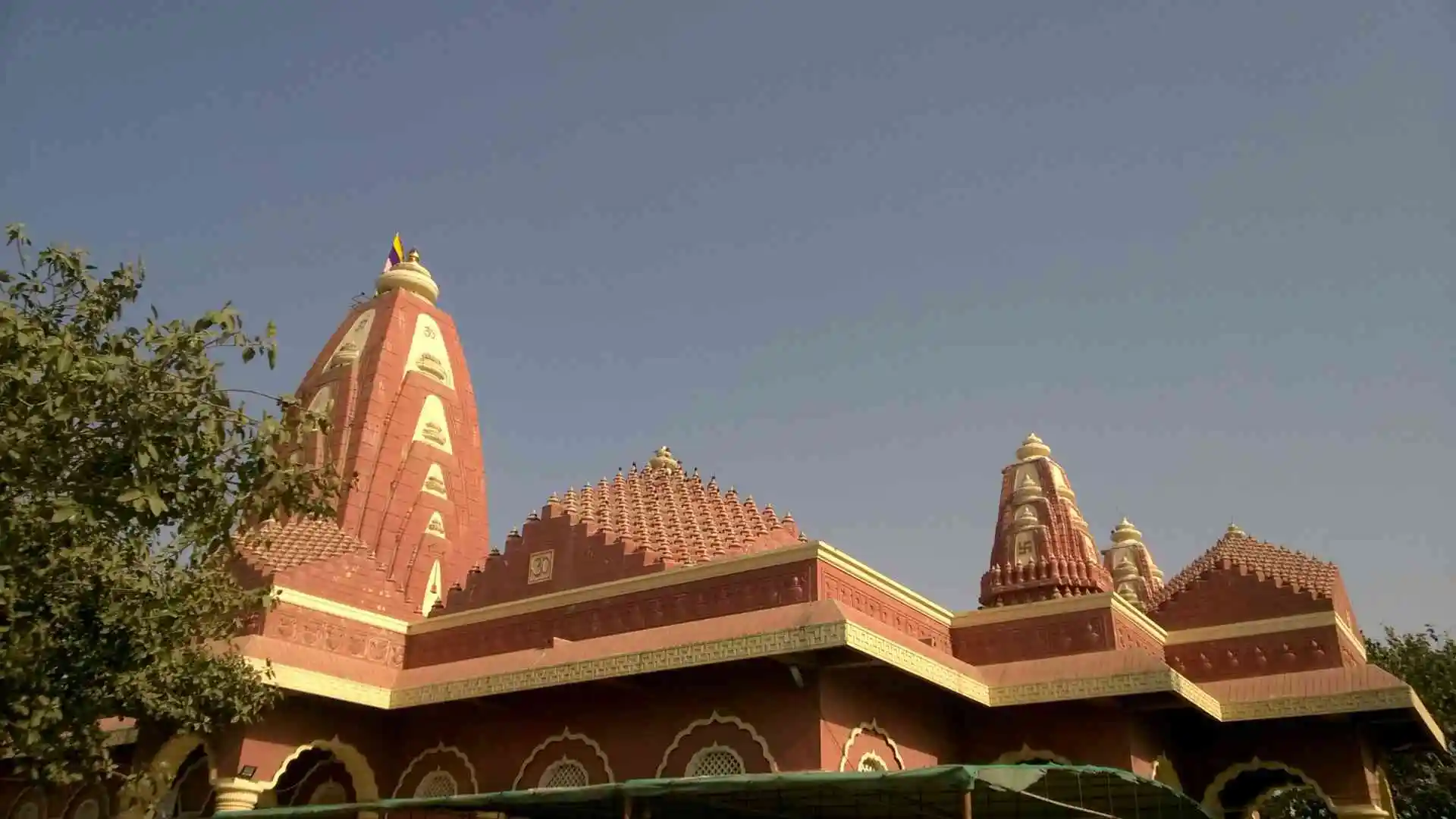 Dwarkadheesh Temple