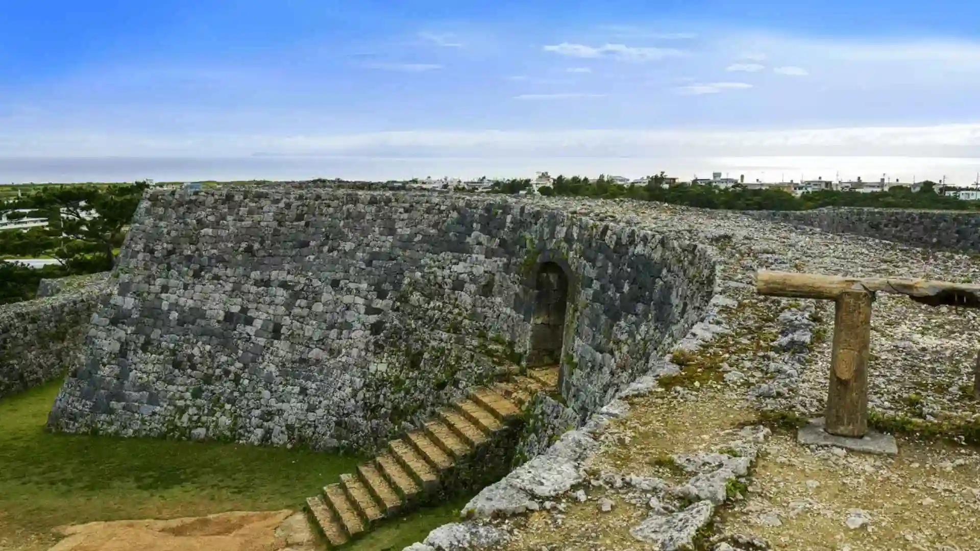 Nakagusuku Zakimi Castle Ruins