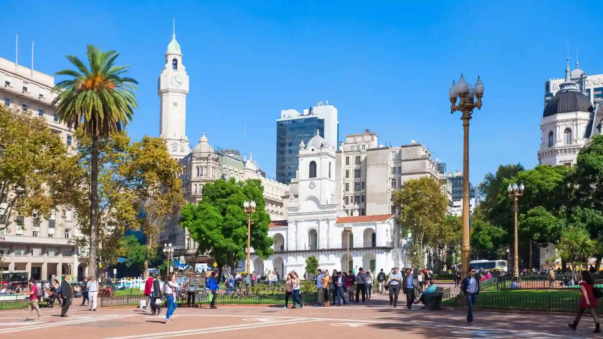 Plaza De Mayo