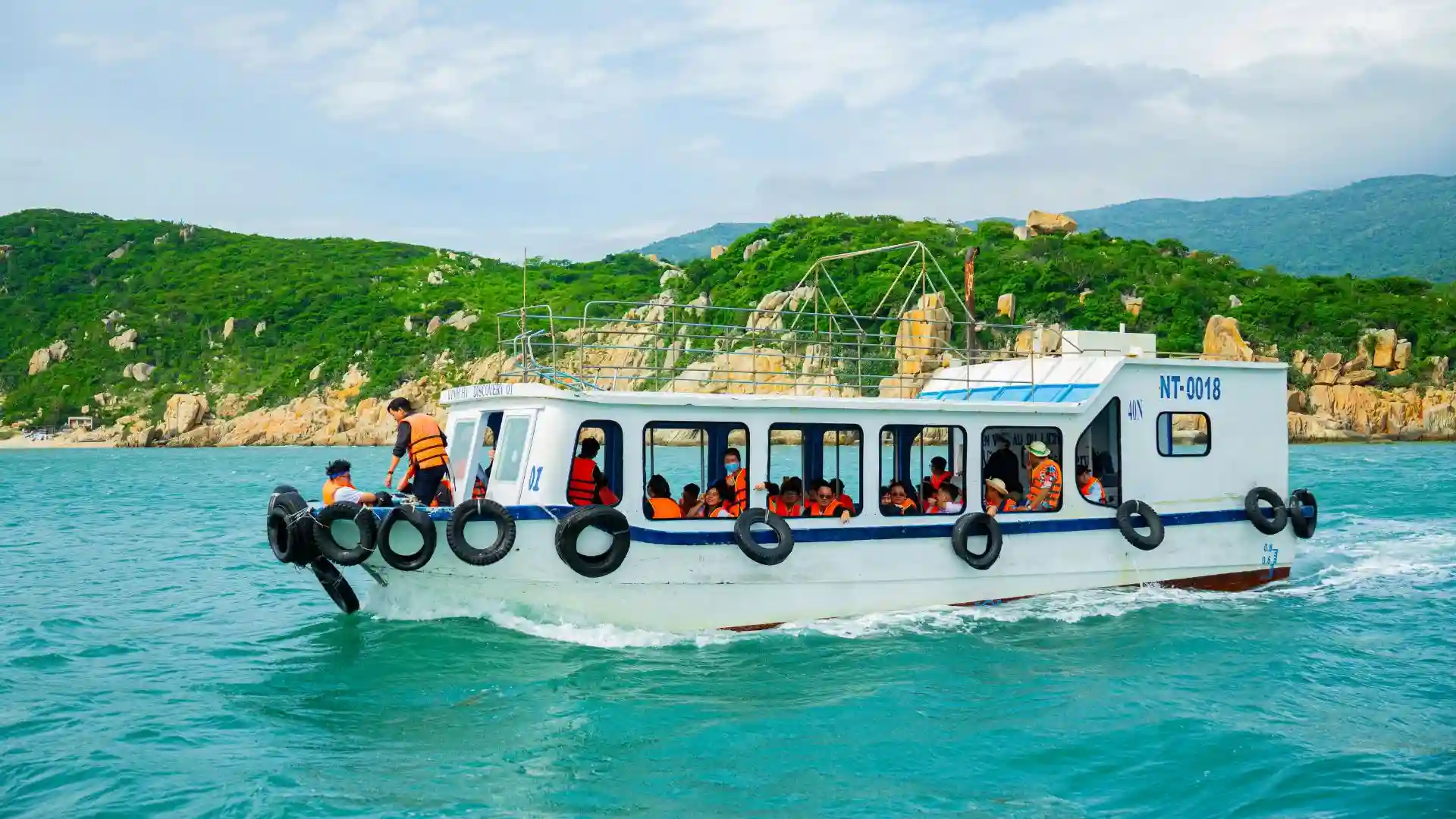 Scenic Boat Tours Greece